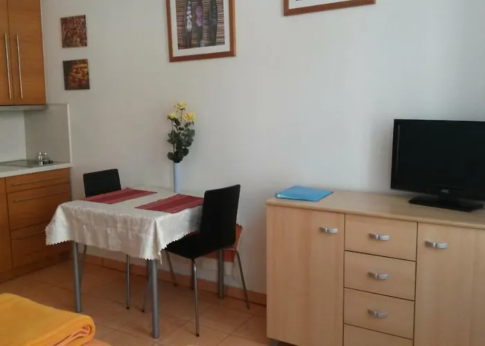 Aparthotel City 5